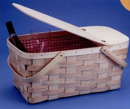 Peterboro Family Picnic Basket W/ Serving Tray Top