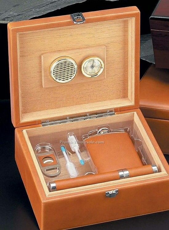 Tan Leather Humidor With Flask, Cigar Cutter & Tube 5 Piece Set (60 Cigars)