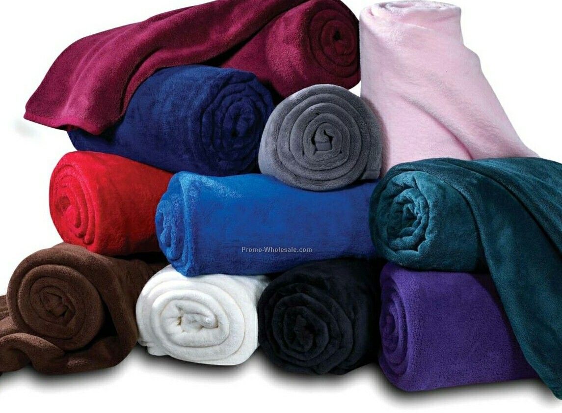 Wolfmark 50"x60" Purple Coral Fleece Throw Blanket