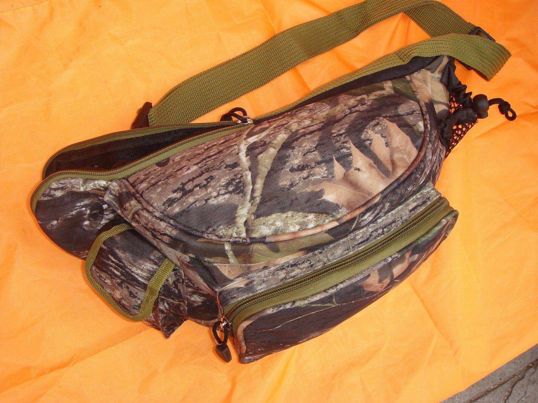 Mossy Oak Fanny Pack With Gun Carrier Inside