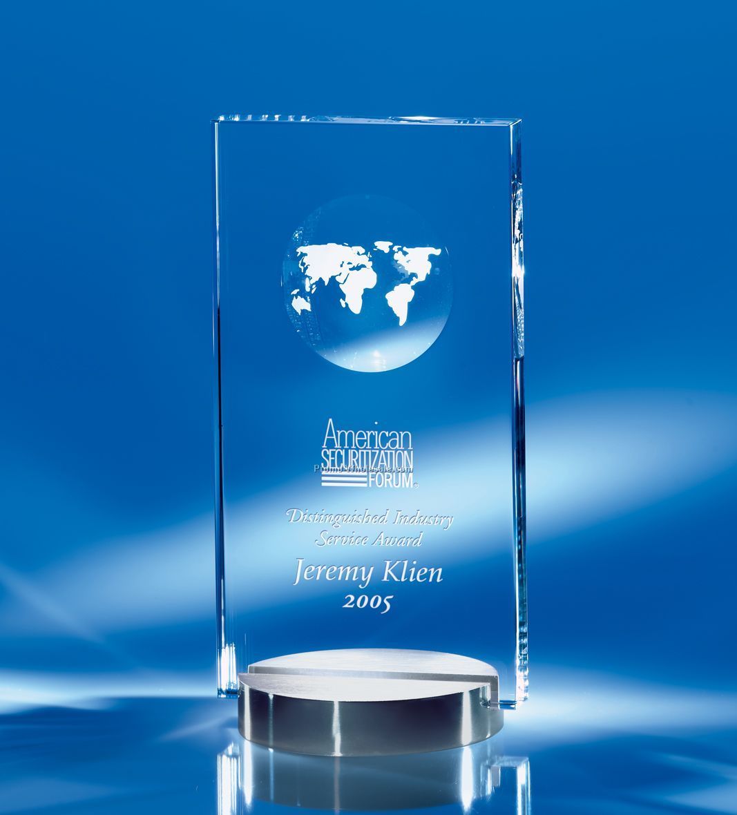 4-5/8"x9"x4 Crystal World Spotlight Globe Award/ Brushed Silver Base