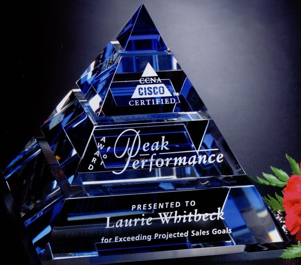 Apogee Pyramid Award 5-1/2"