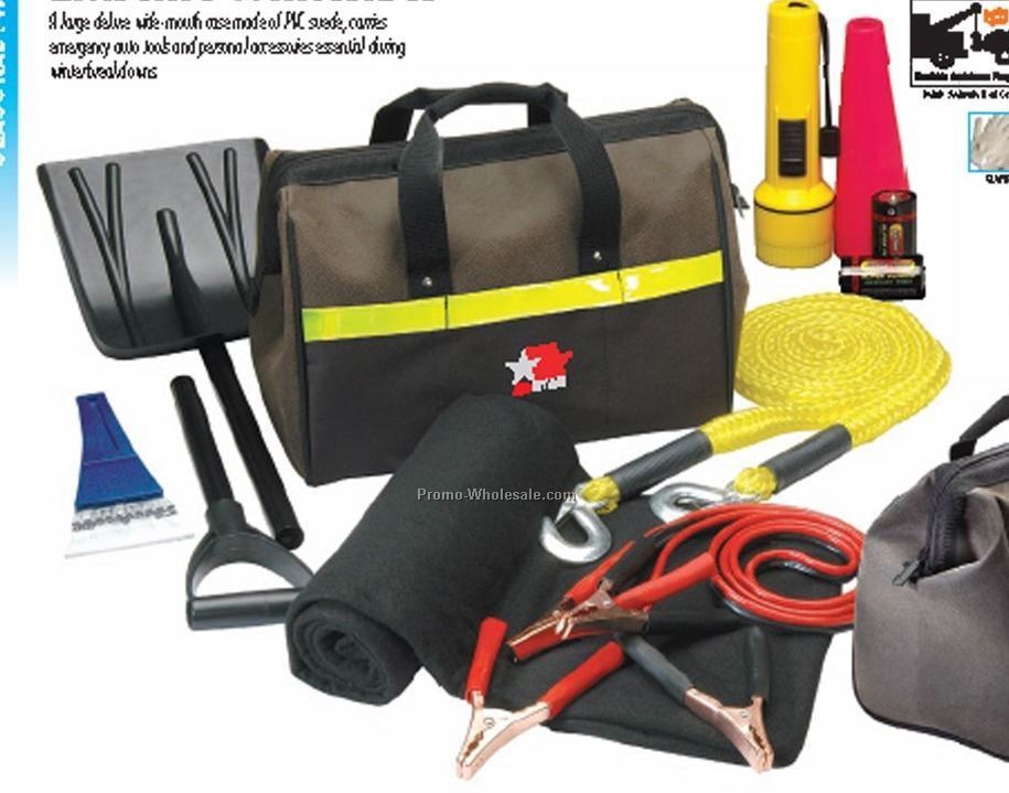 Extreme Winterizer Deluxe Automotive Safety Kit