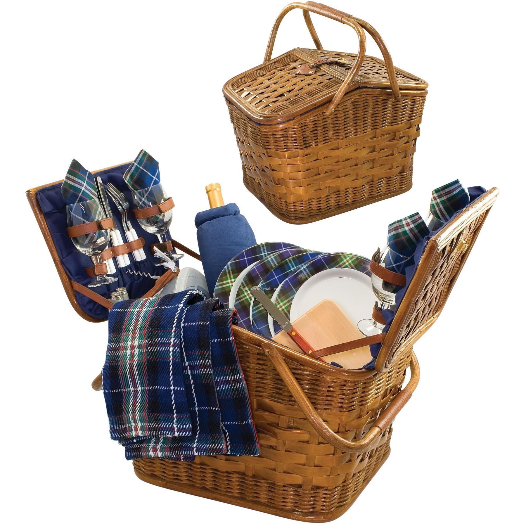 Cambridge Picnic Basket With Deluxe Service For 4