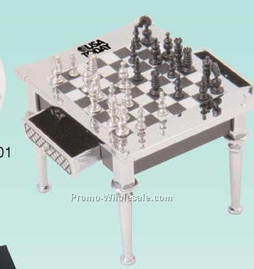 3-7/8"x4-5/8"x3-1/2" Die Cast Magnetic Chess Set (Screened)