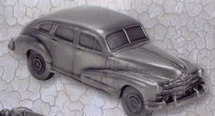 7"x2-1/2"x2-1/4" Antique 1948 Pontiac Stream Liner Automobile Bank