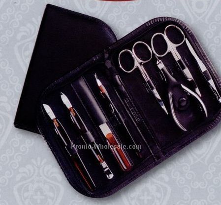 Women`s 8-piece Manicure / Groomer Set (Genuine Leather Case)