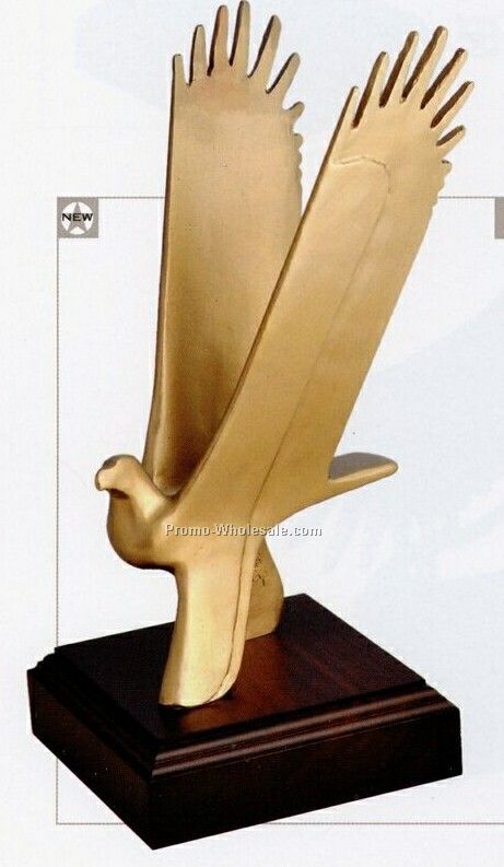 11" Distinction Eagle Statue