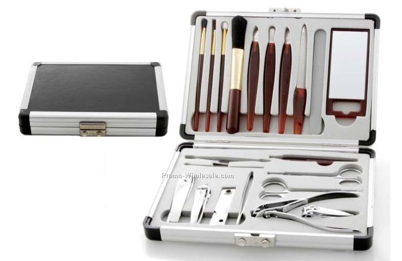 16 Piece Manicure/Pedicure/Make Up Brush Set