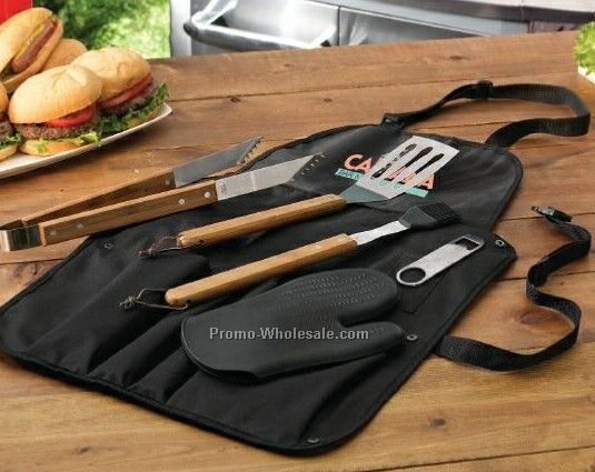 Besafe Bbq Grill Set In Apron