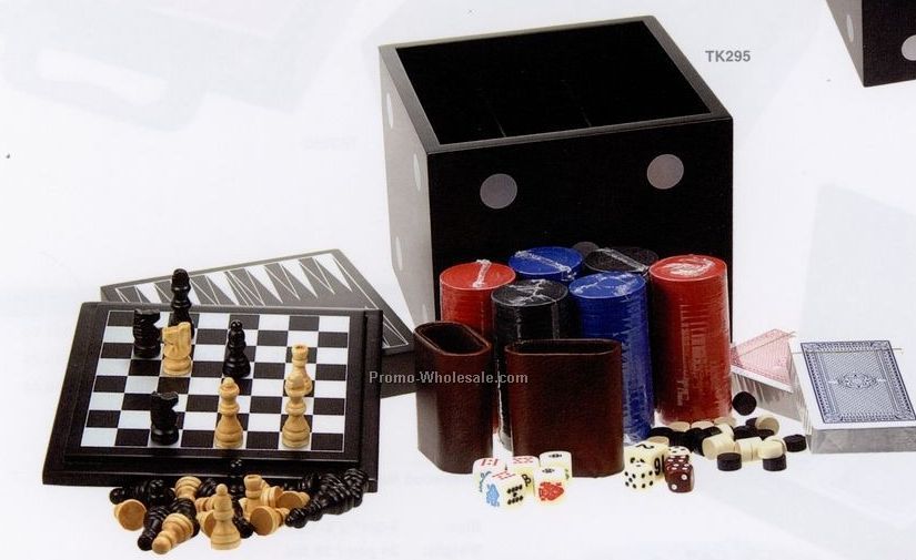 Games & Poker Chips In Dice Box