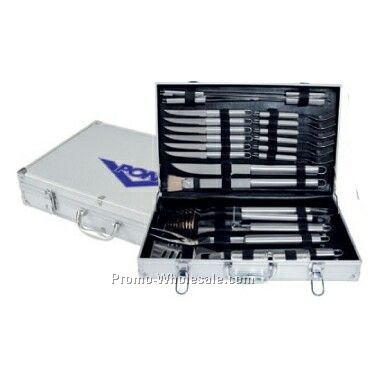 Stainless Bbq Tool Set In An Aluminum Case - Screened