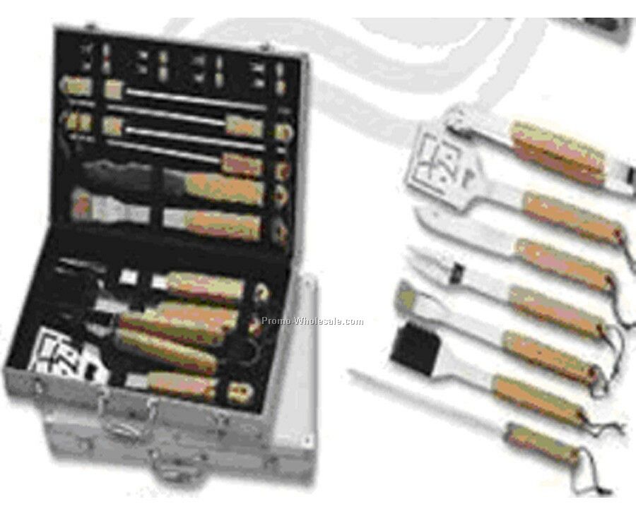 18-piece Bbq Tool Set In Aluminum Case