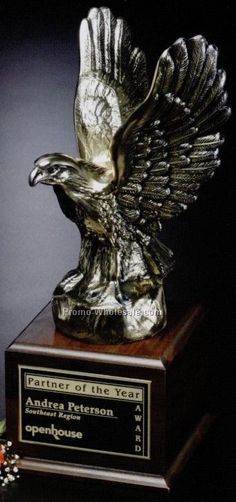 Fearless Eagle Award 17"