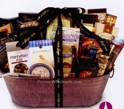 Holiday Deluxe Copper Oval Gift Basket