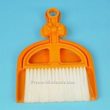 21"x14"x2-1/2cm Dustpan W/ Brush