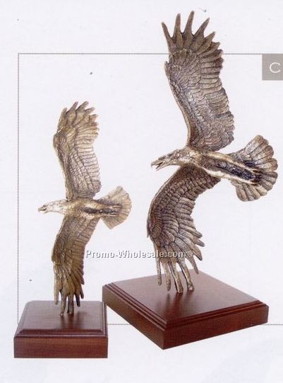 19" Strike Now Eagle Sculpture