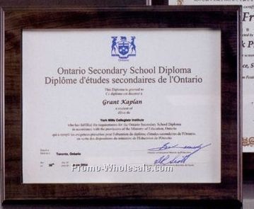 Dovercourt Certificate Holder