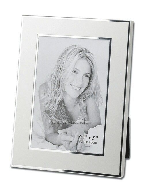 Photo Frame (Fits 4"x6")