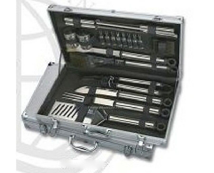 21-piece Bbq Tool Set In Aluminum Case