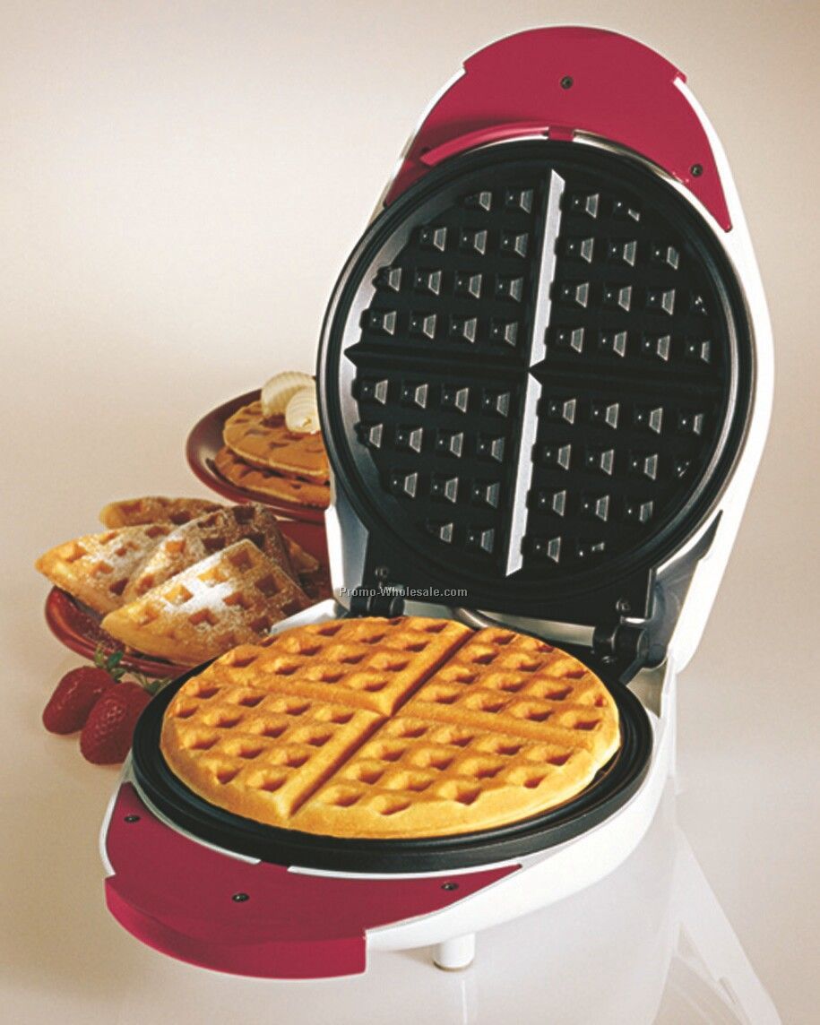 Hamilton Beach Round Traditional Belgian Waffle Maker