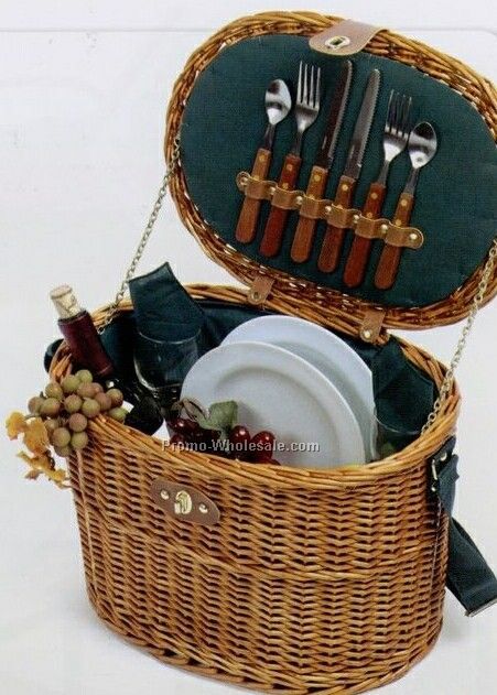 Picnic Plus Devon 2 Person Hand Woven Picnic Basket