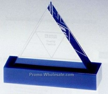 3-1/2"x7/8" Triangle Lucite Classic Shape Embedment