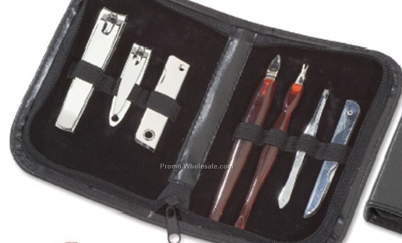 7 Piece Deluxe Manicure Kit