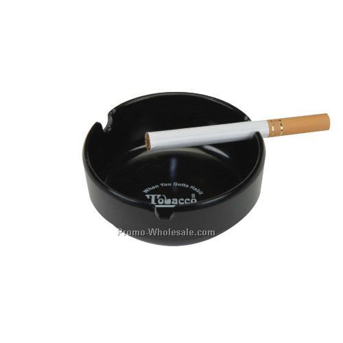 Durable Plastic Heatproof Ashtray With 3 Grooves